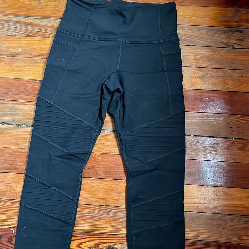 Moto tight